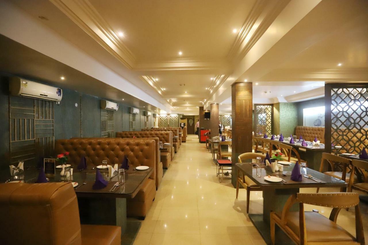 Hotel Radhika Regency Rourkela Eksteriør billede